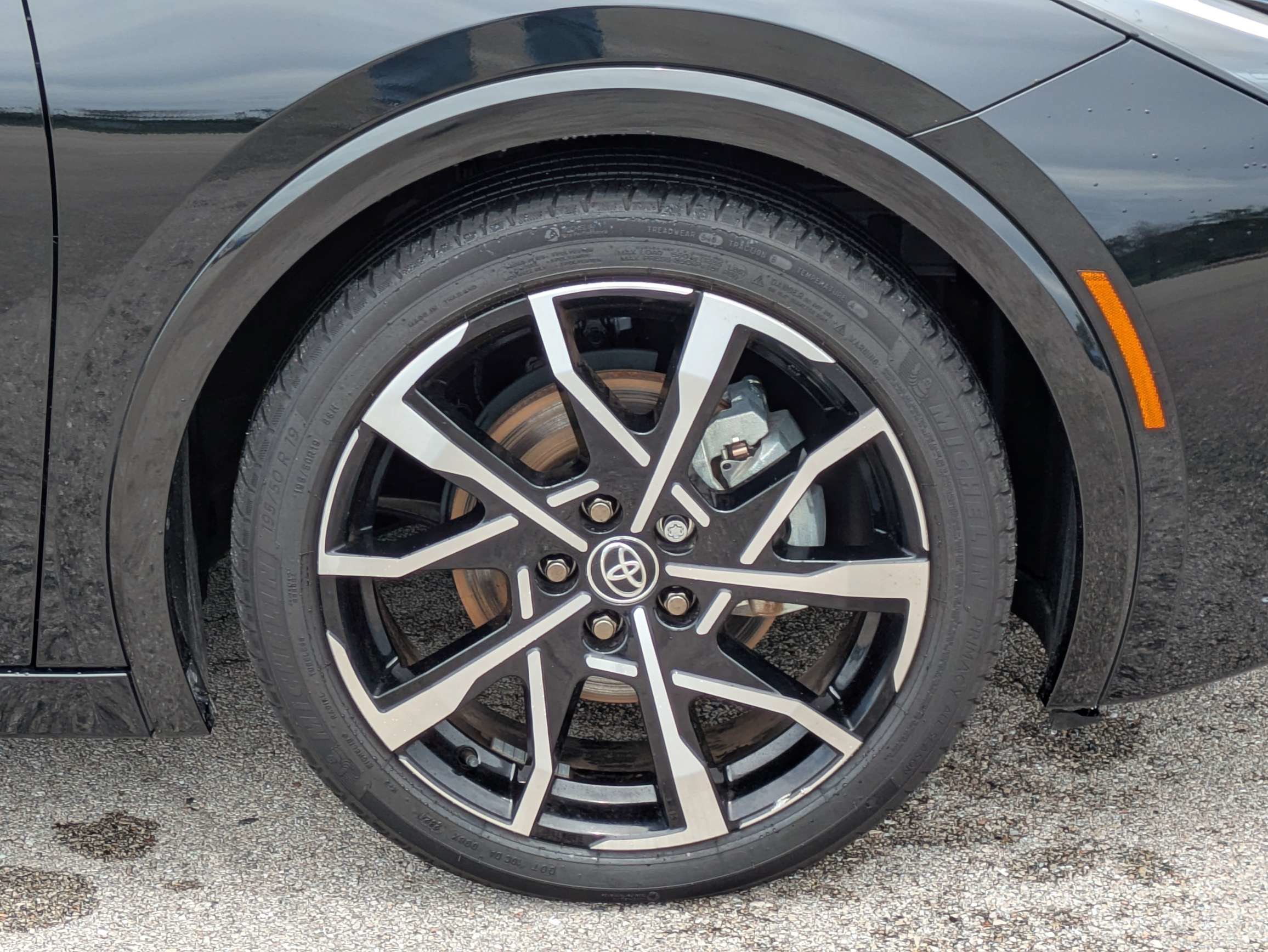 Used 2024 Toyota Prius Prime FWD image 11