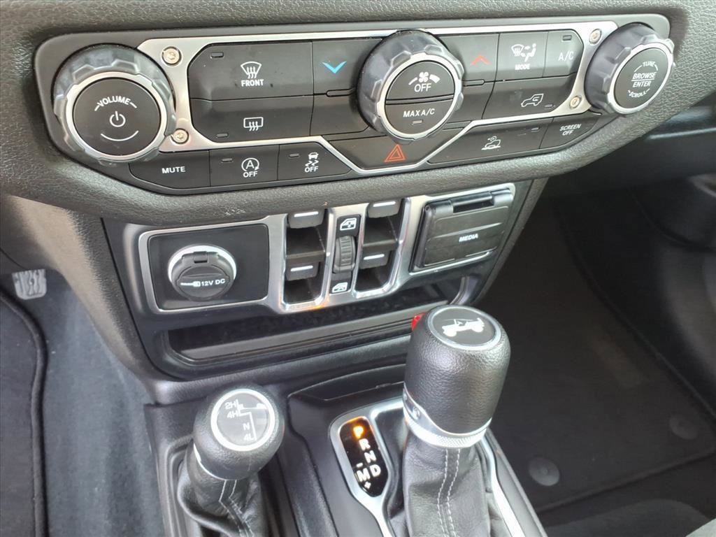 Used 2024 Jeep Wrangler Sport S image 21