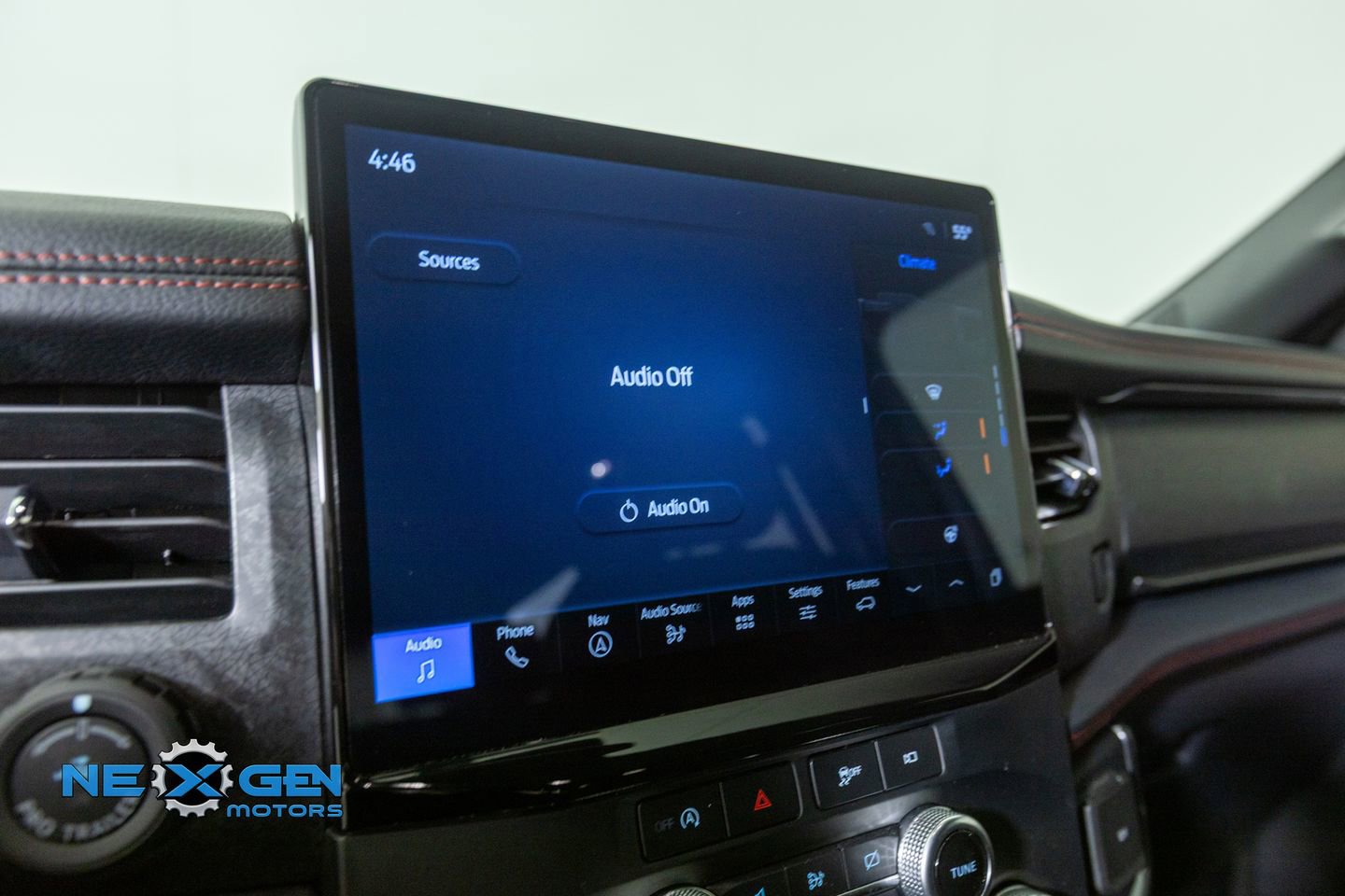 Used 2024 Ford Expedition Max Limited image 18