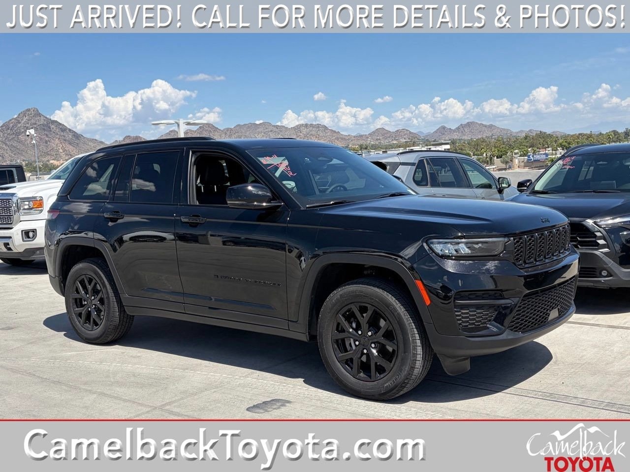 Used 2025 Jeep Grand Cherokee Altitude AWD/4WD image 1