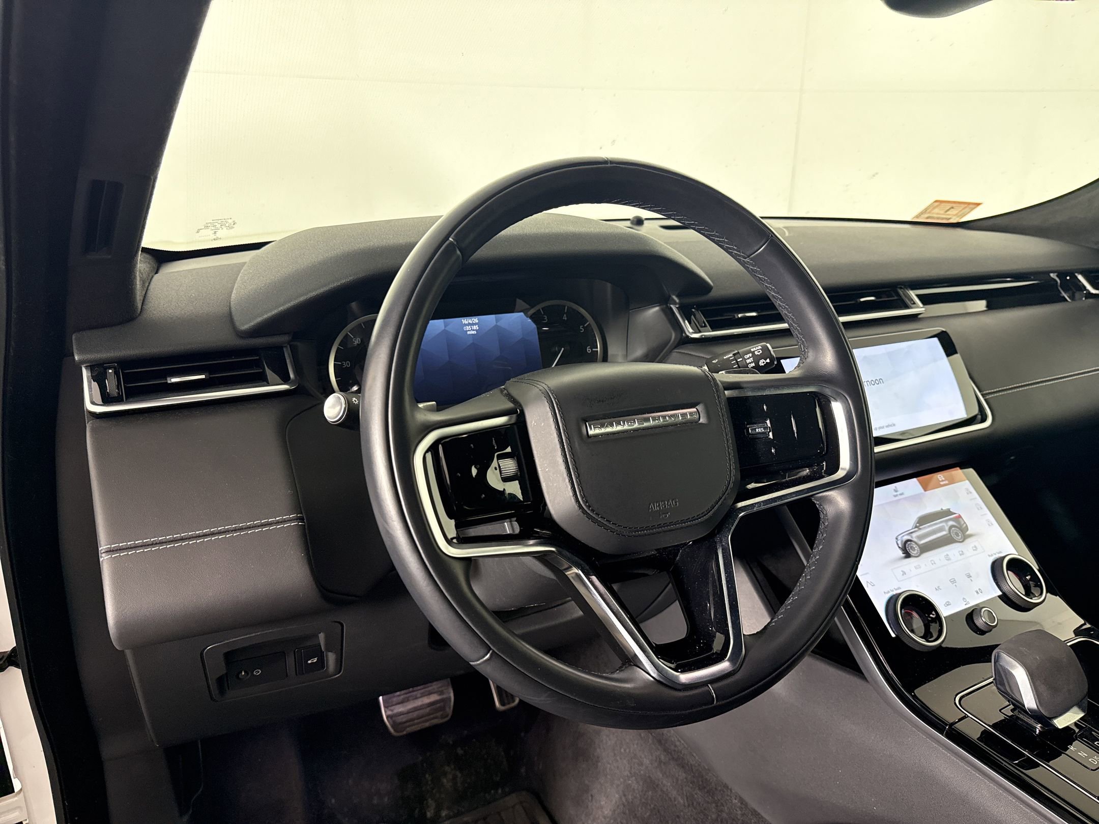Certified 2023 Land Rover Range Rover Velar S image 19