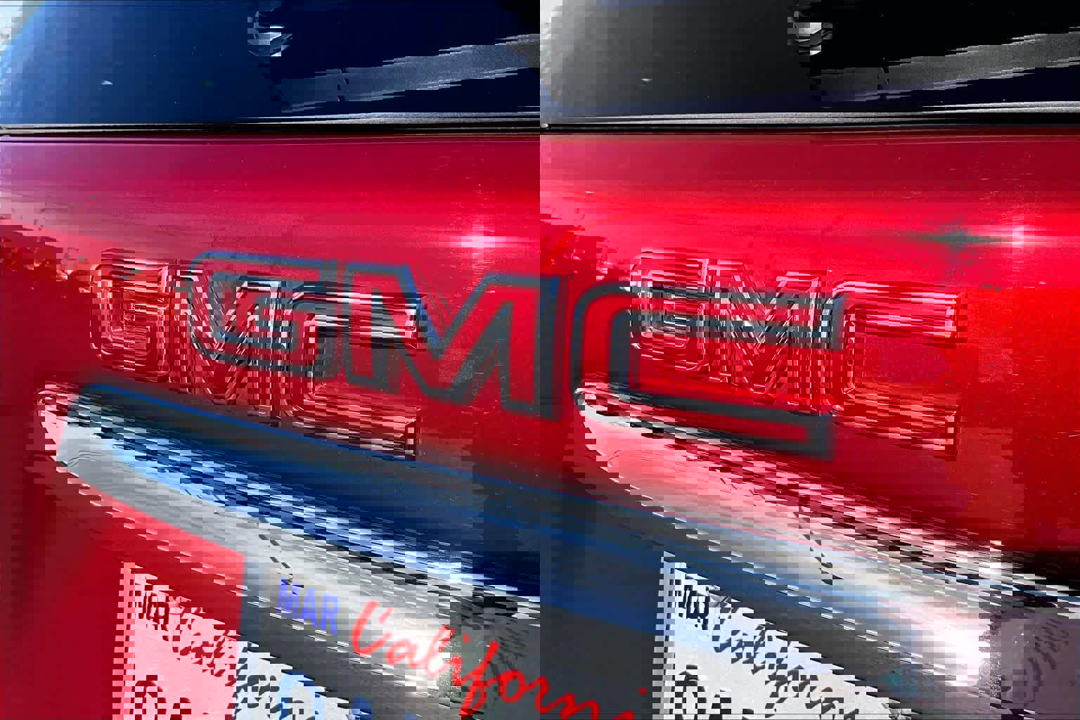 Used 2022 GMC Terrain SLE image 30