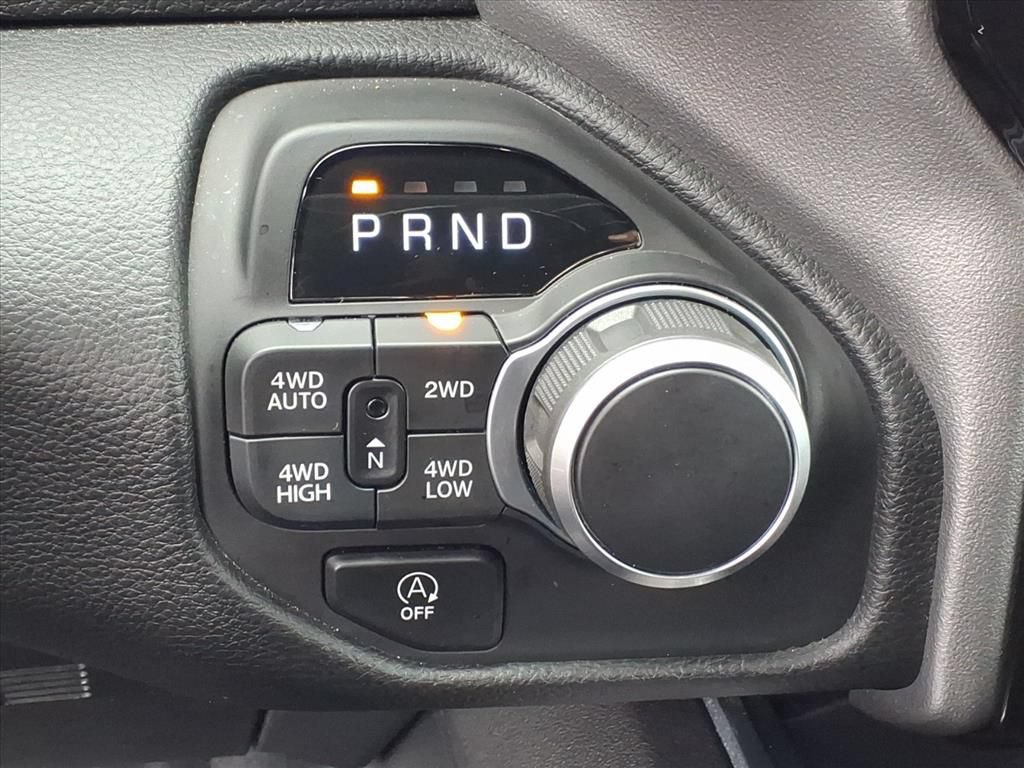 Used 2025 RAM 1500 Big Horn AWD/4WD image 7