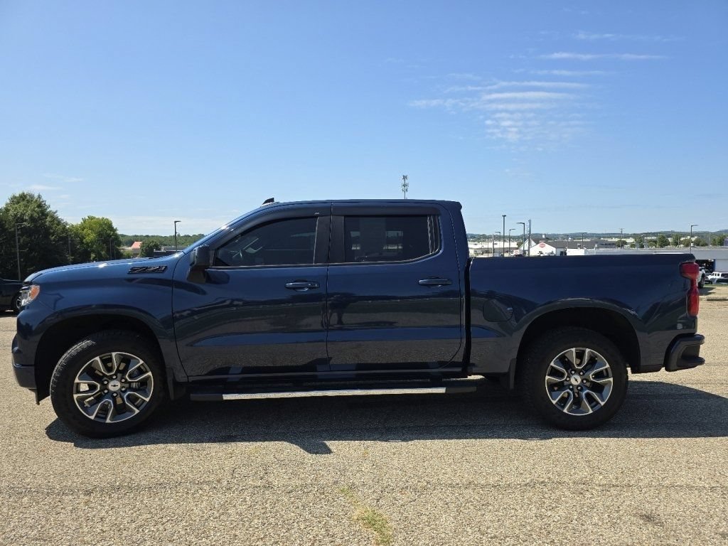 Used 2023 Chevrolet Silverado 1500 RST AWD/4WD image 17