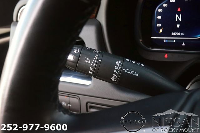 Used 2023 Chevrolet Suburban Premier RWD image 27