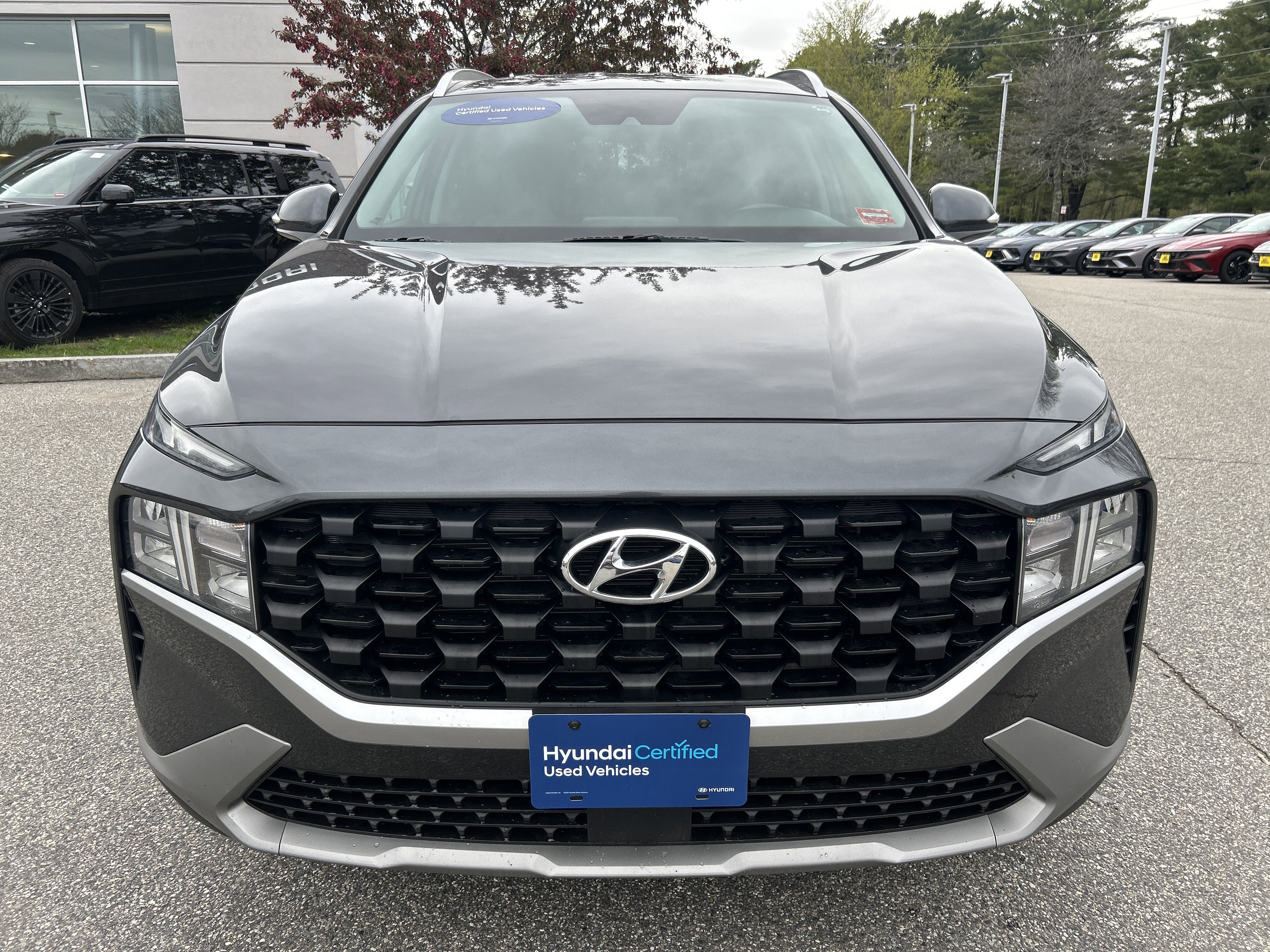 Certified 2023 Hyundai Santa Fe SEL w/ Cargo Package AWD/4WD image 2