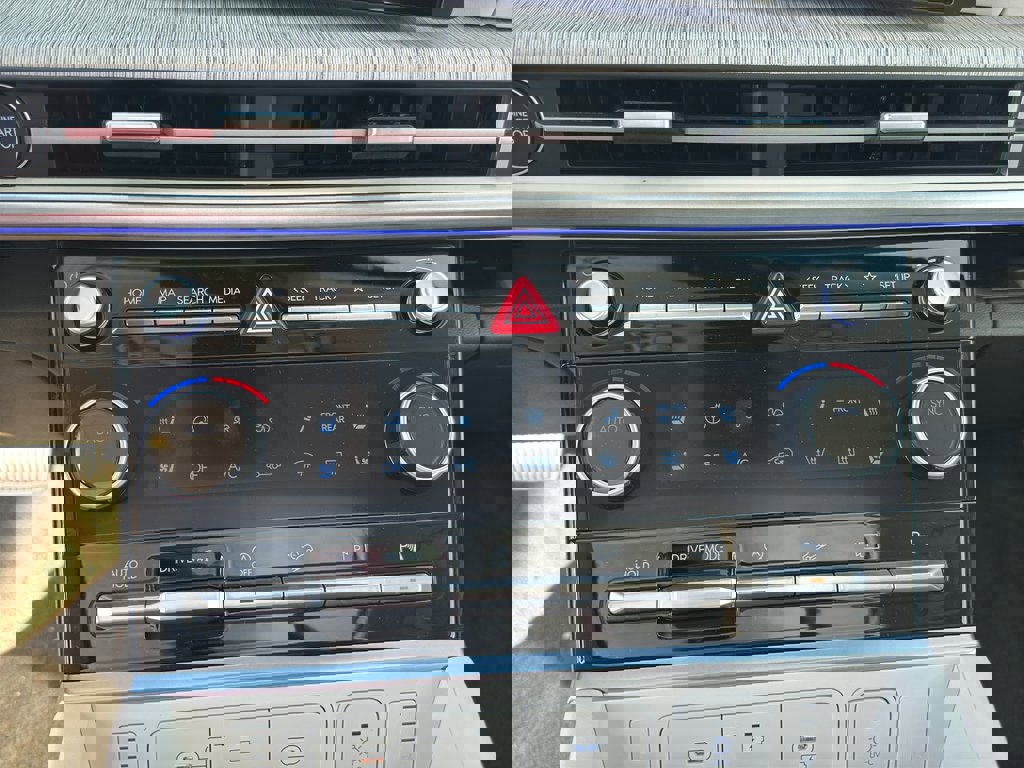 New 2025 Hyundai Santa Fe Calligraphy image 21