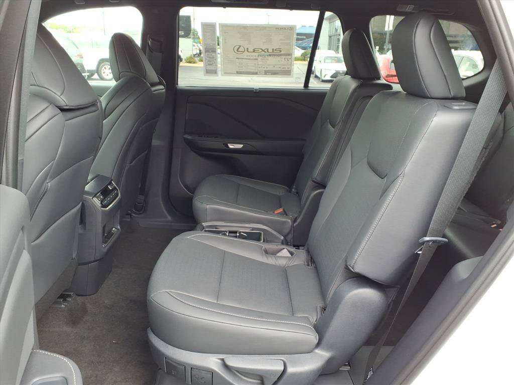 New 2026 Lexus TX 500h AWD w/ Technology Package image 31