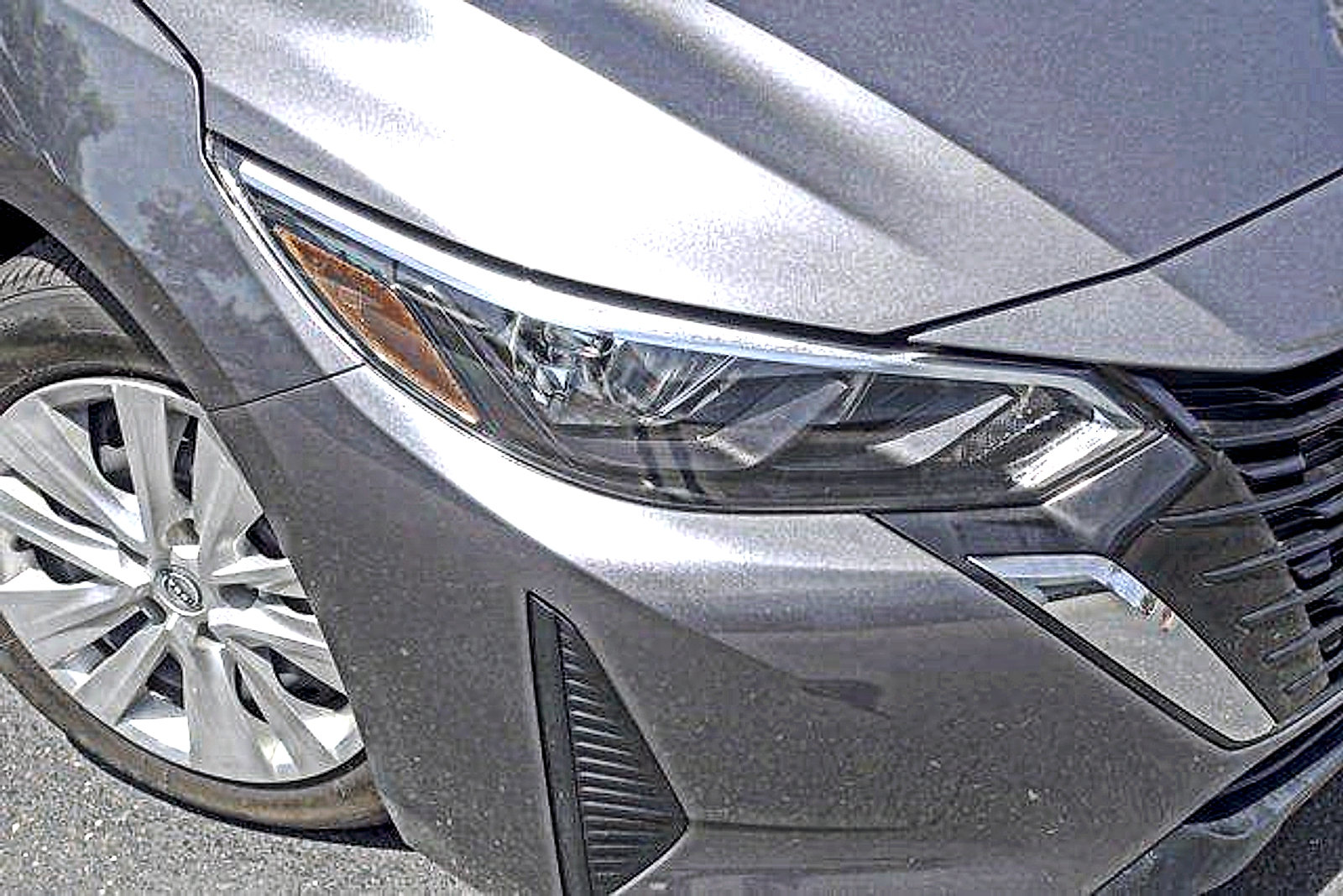 Used 2024 Nissan Sentra S FWD image 2