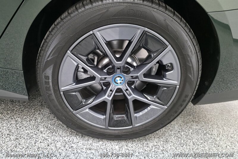 Used 2023 BMW i4 eDrive35 RWD image 32