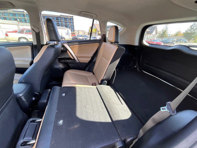 Used 2018 Toyota RAV4 Limited image 34