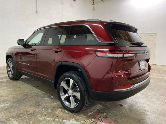 Used 2022 Jeep Grand Cherokee Limited 4xe AWD/4WD image 3