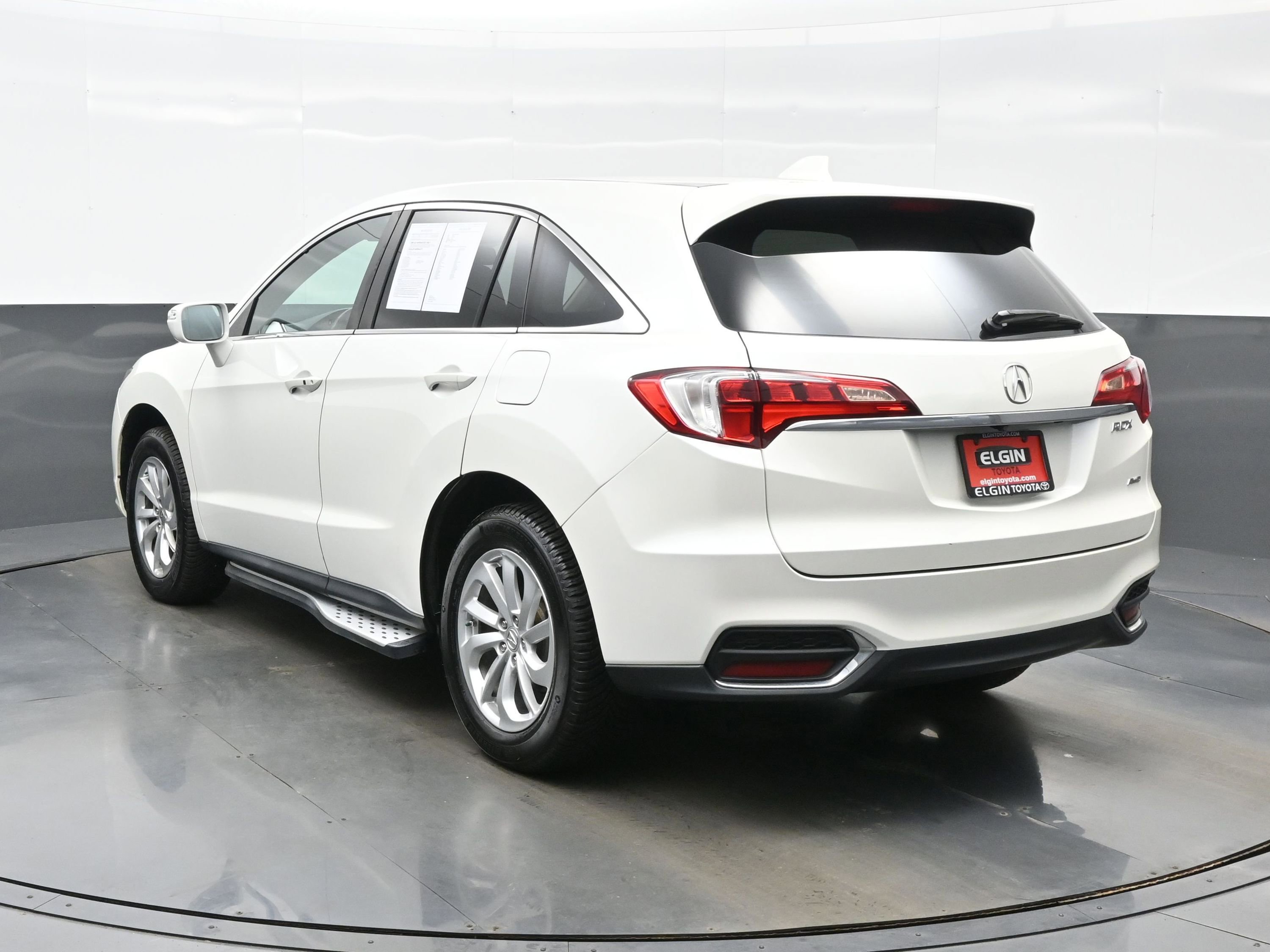 Used 2016 Acura RDX AWD w/ Technology Package image 4