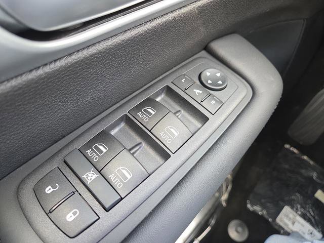 New 2026 Chrysler Pacifica Limited w/ S Appearance Package image 31