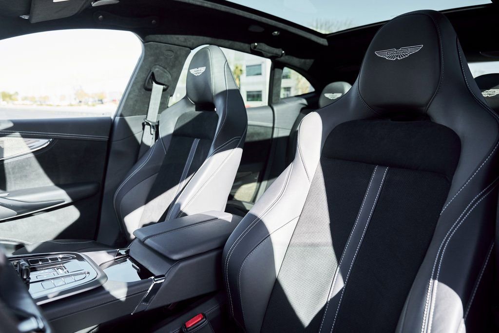 Used 2025 Aston Martin DBX 707 image 48