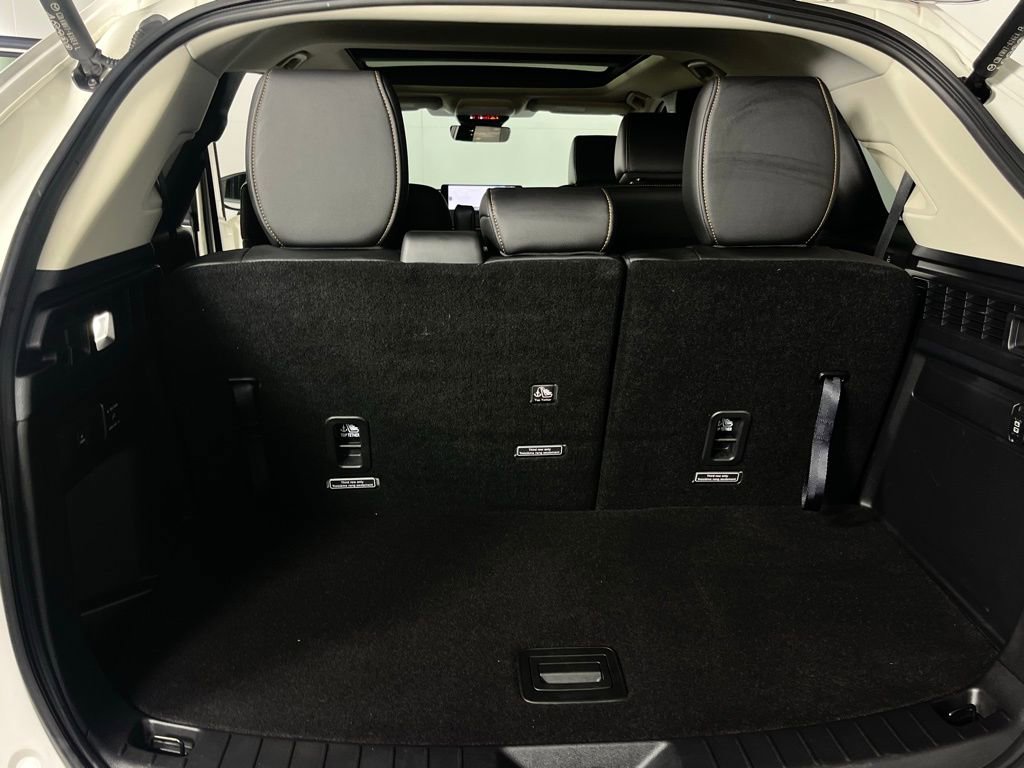 Used 2025 MAZDA CX-90 Plug-In Hybrid w/Premium Sport image 27