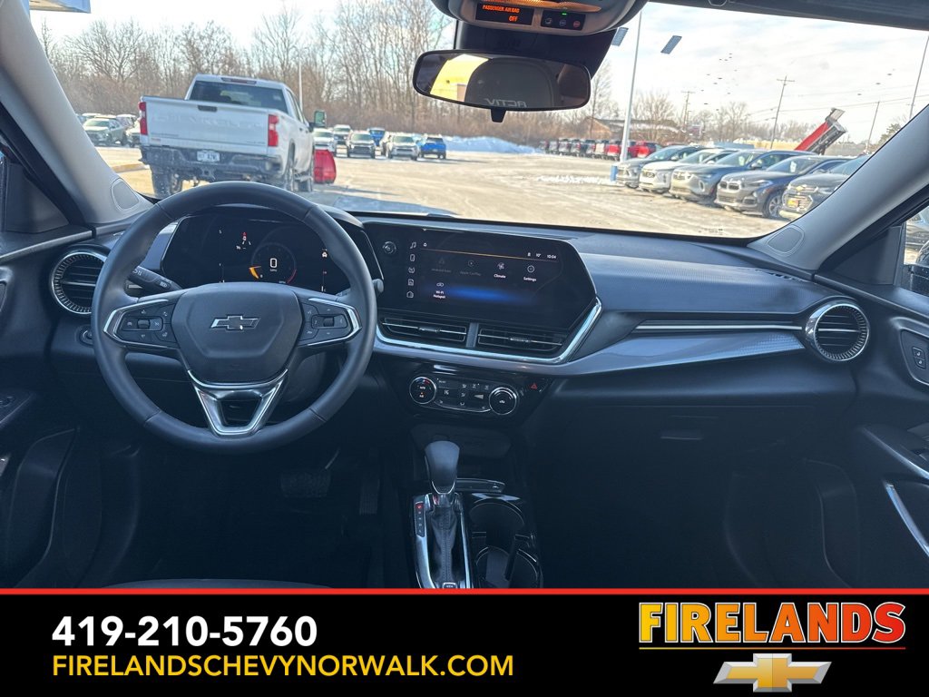 Certified 2025 Chevrolet Trax ACTIV w/ Sunroof Package image 31