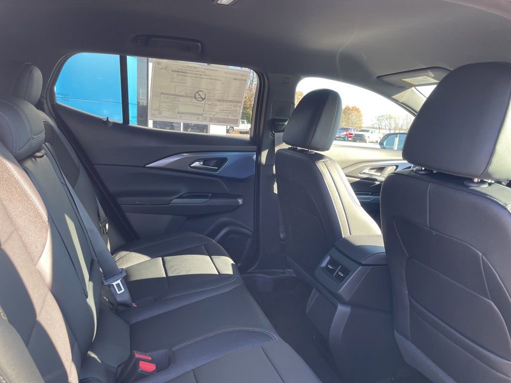 New 2026 Chevrolet Equinox EV LT image 39