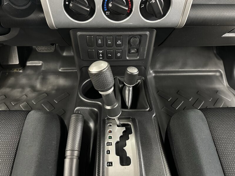 Used 2007 Toyota FJ Cruiser 4WD image 21
