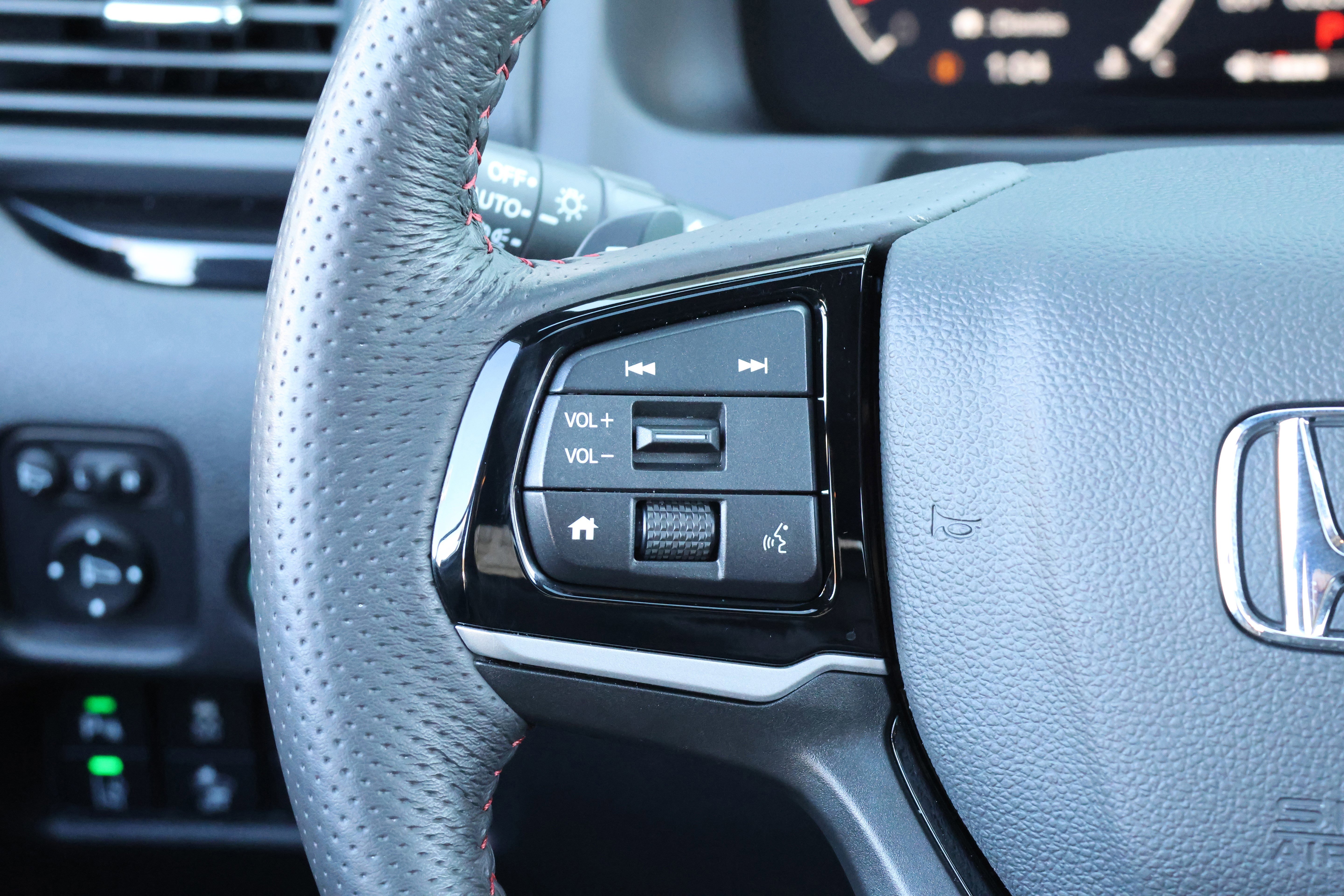 Used 2025 Honda Ridgeline Black Edition image 19