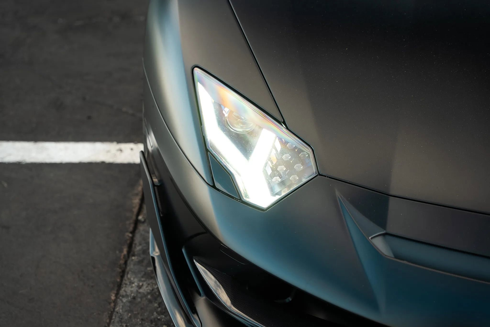 Used 2019 Lamborghini Aventador SVJ AWD/4WD image 13