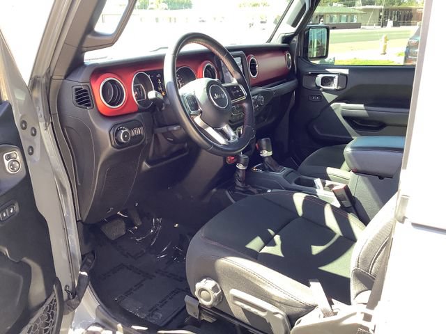 Used 2018 Jeep Wrangler Rubicon AWD/4WD image 7
