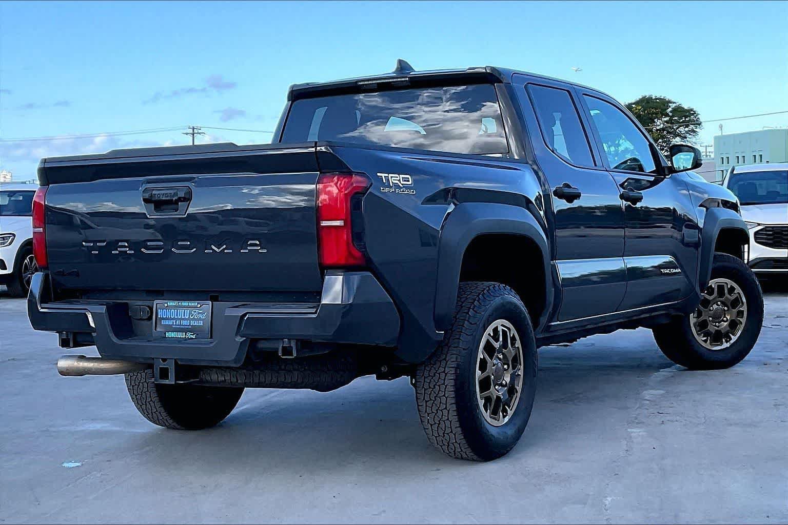 Used 2025 Toyota Tacoma TRD Off-Road AWD/4WD image 22