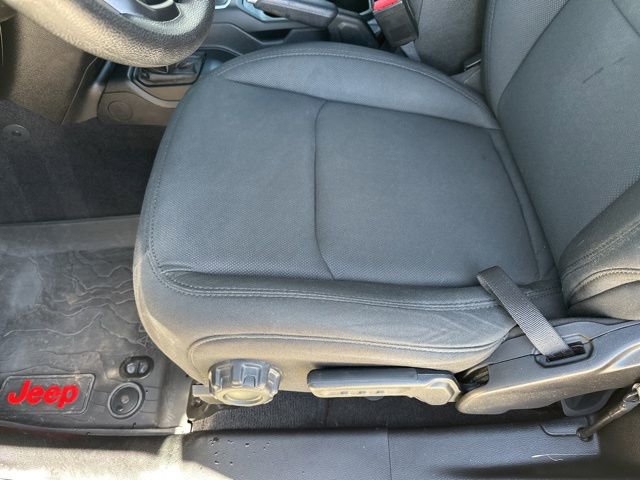 Used 2021 Jeep Wrangler Sport AWD/4WD image 19