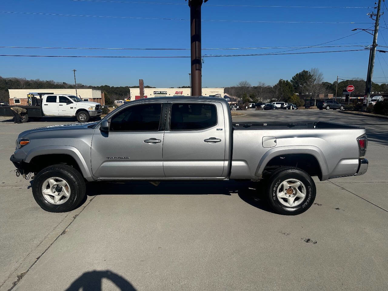 Used 2016 Toyota Tacoma SR5 w/ SR5 Appearance Package (SN) AWD/4WD image 12