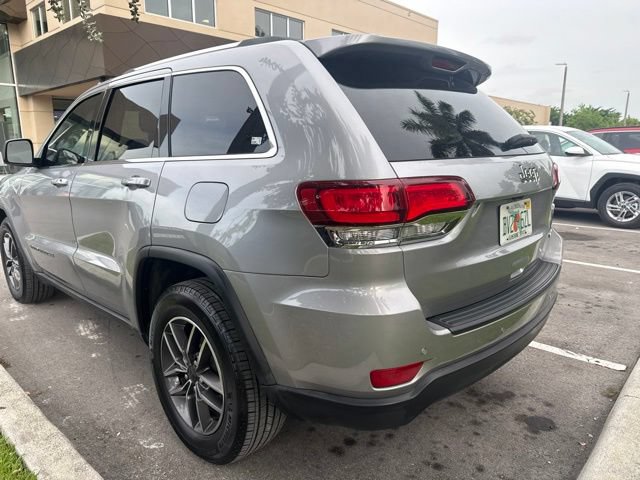 Used 2020 Jeep Grand Cherokee Laredo w/ 18" Wheel & 8.4" Radio Group RWD image 7