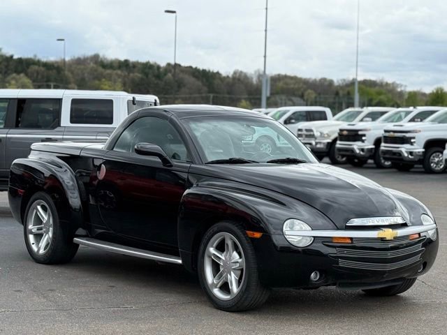Used 2003 Chevrolet SSR w/ Preferred Equipment Group RWD image 33