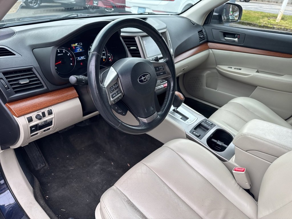 Used 2014 Subaru Outback 3.6R Limited image 17