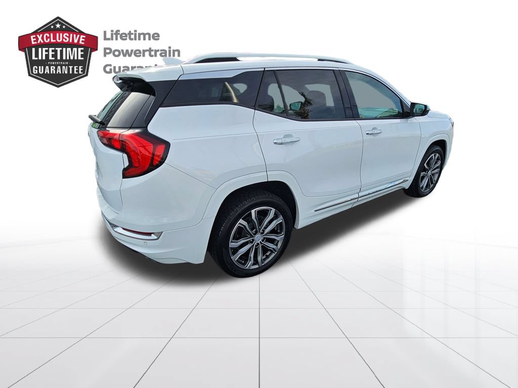 Used 2020 GMC Terrain Denali w/ Denali Premium Package FWD image 7