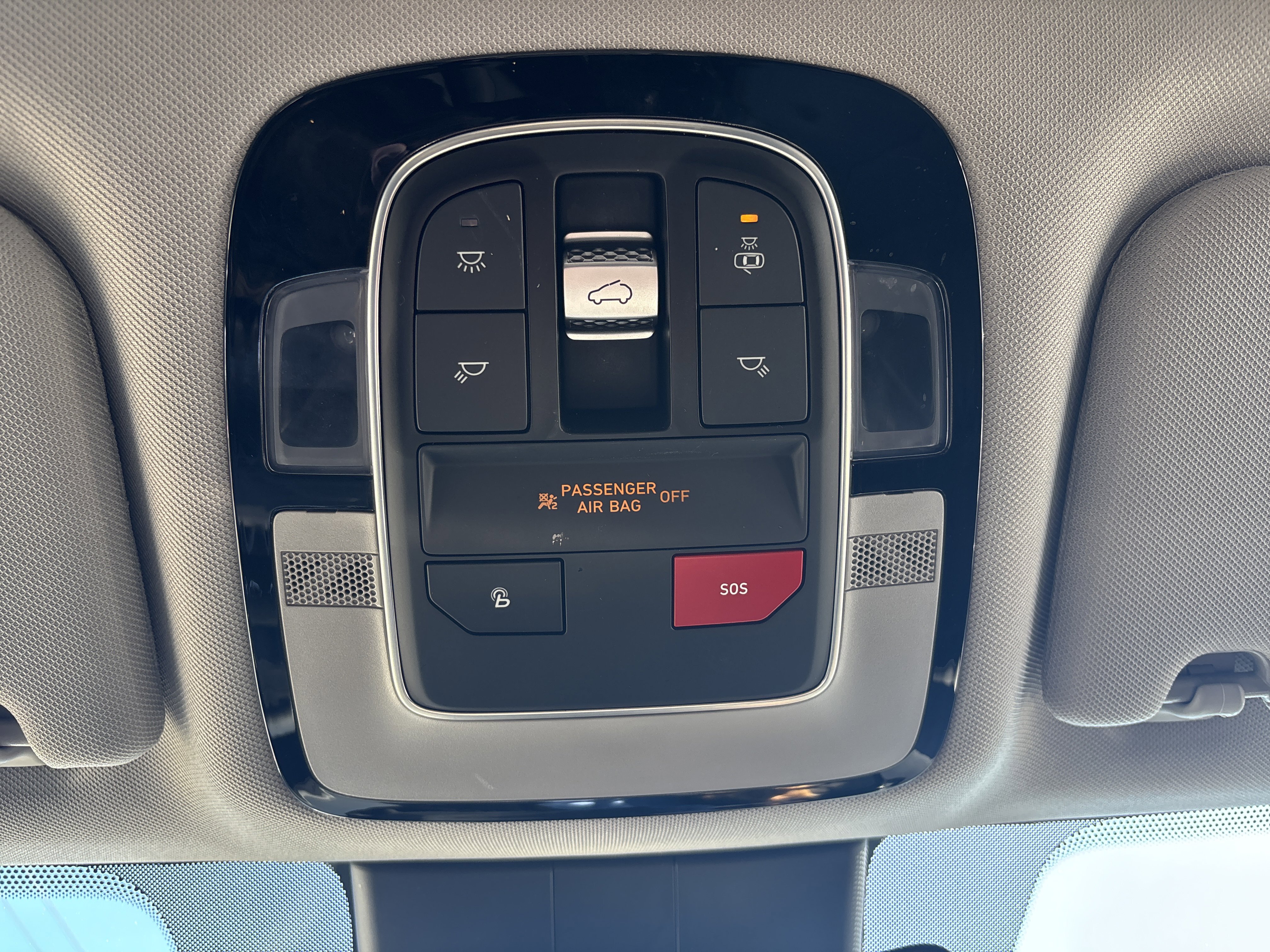 Used 2022 Hyundai Santa Fe SEL Premium image 24