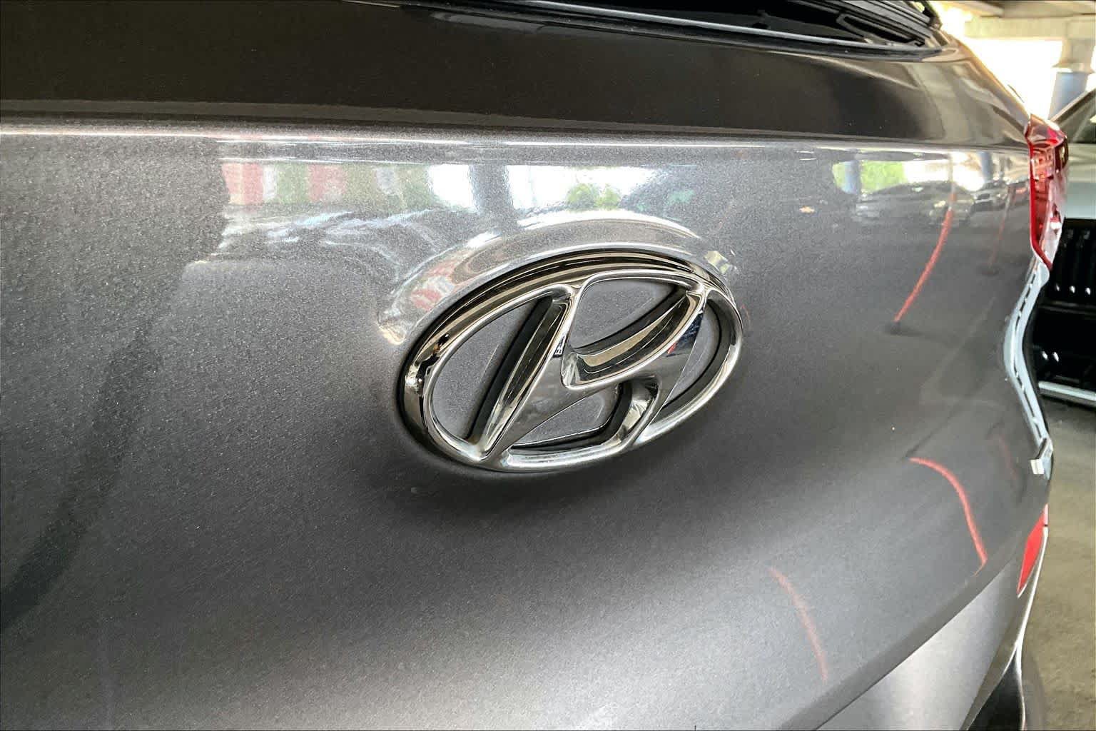 Used 2020 Hyundai Tucson Ultimate w/ Cargo Package AWD/4WD image 30