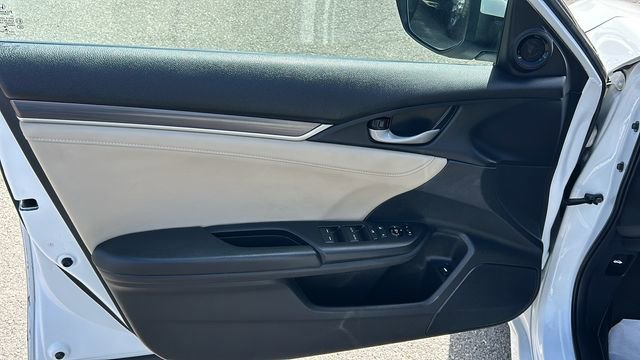 Used 2020 Honda Civic EX-L image 16