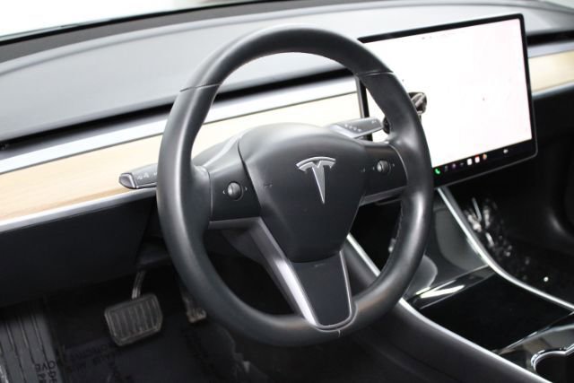 Used 2019 Tesla Model 3 Long Range AWD/4WD image 9