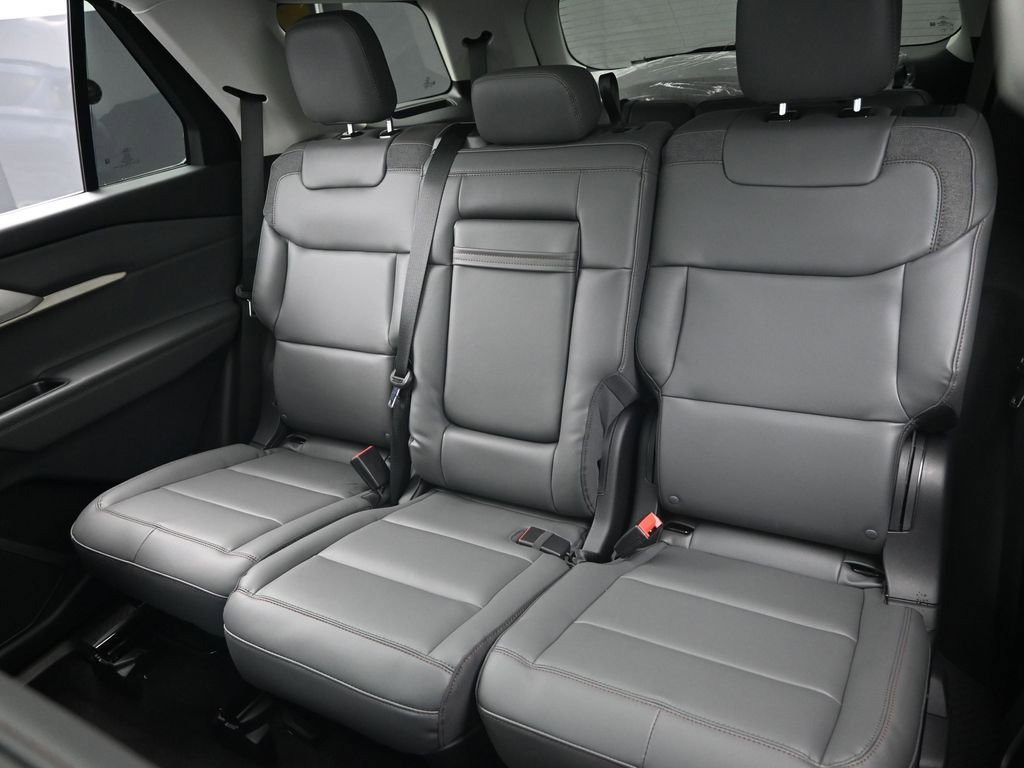 New 2026 Ford Explorer Active image 28