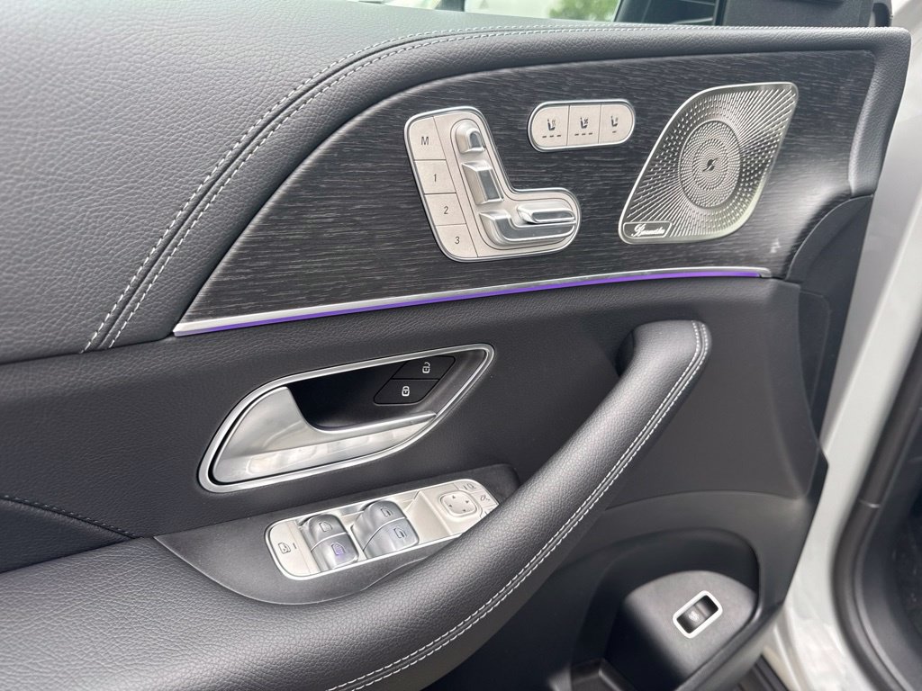 New 2026 Mercedes-Benz GLS 580 4MATIC image 10