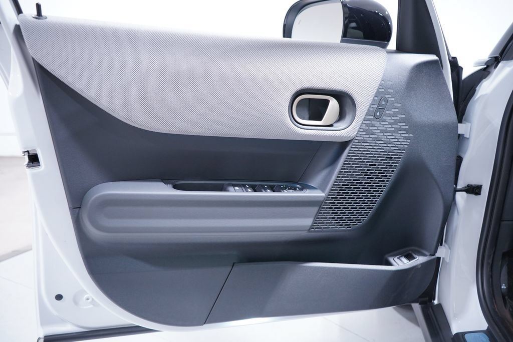 New 2026 MINI Cooper 4-Door Hardtop FWD image 17