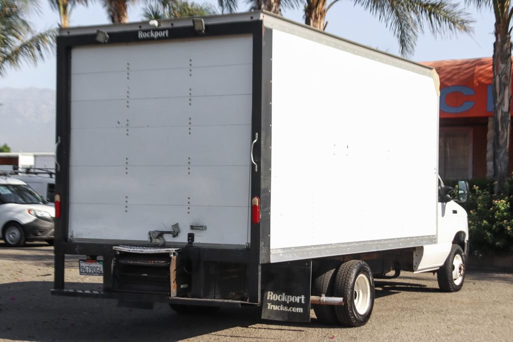 Used 2016 Ford E-450 and Econoline 450 Super Duty w/ Power Windows & Locks Group RWD image 12