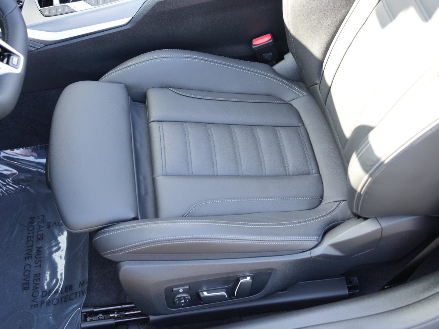 Certified 2025 BMW 430i 430i Convertible RWD w/ M Sport Package image 9