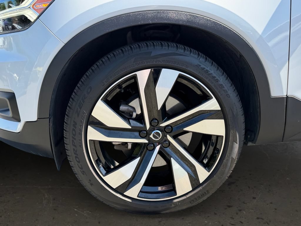 Used 2021 Volvo XC40 T5 Momentum AWD/4WD image 27