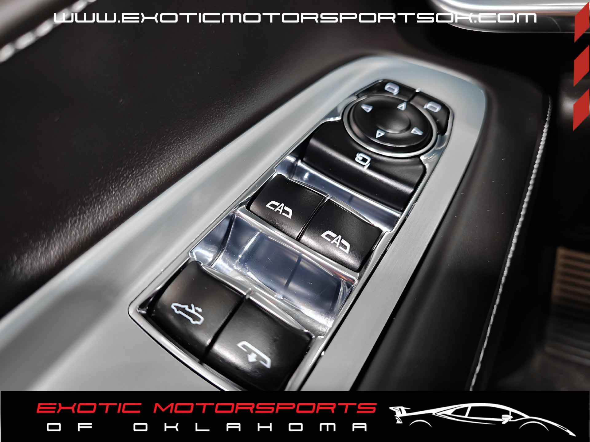 Used 2024 Chevrolet Corvette Stingray Premium Conv w/ Z51 Performance Package RWD image 32