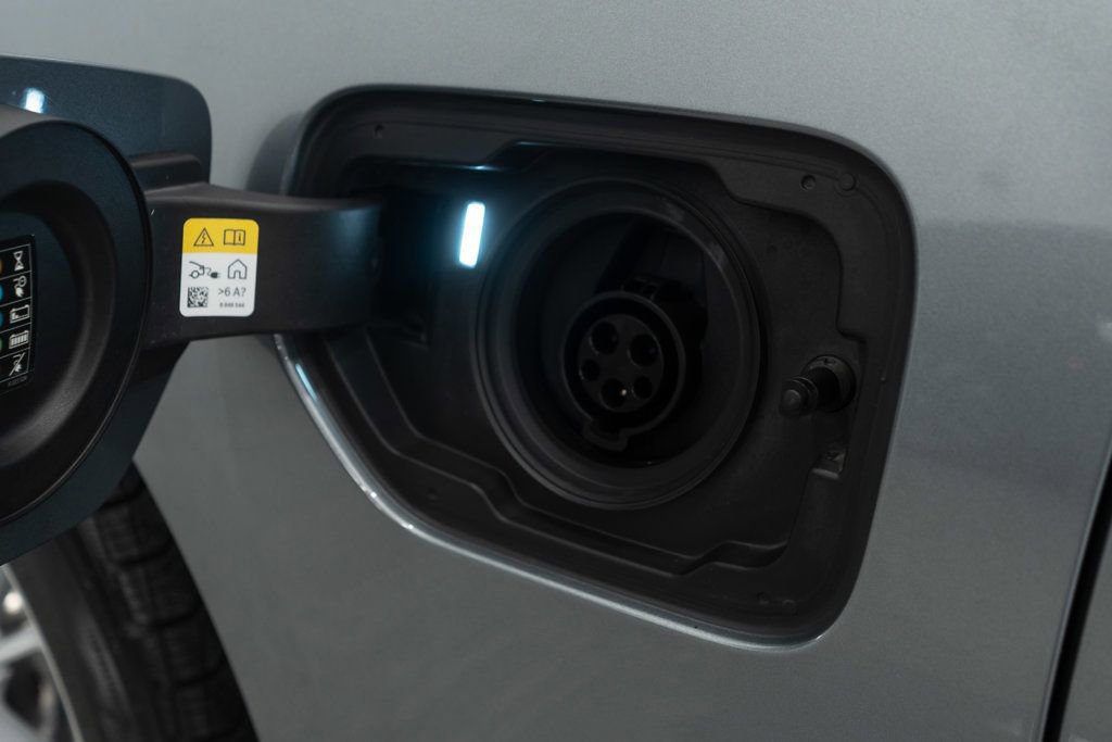 Used 2024 BMW 330e xDrive image 47