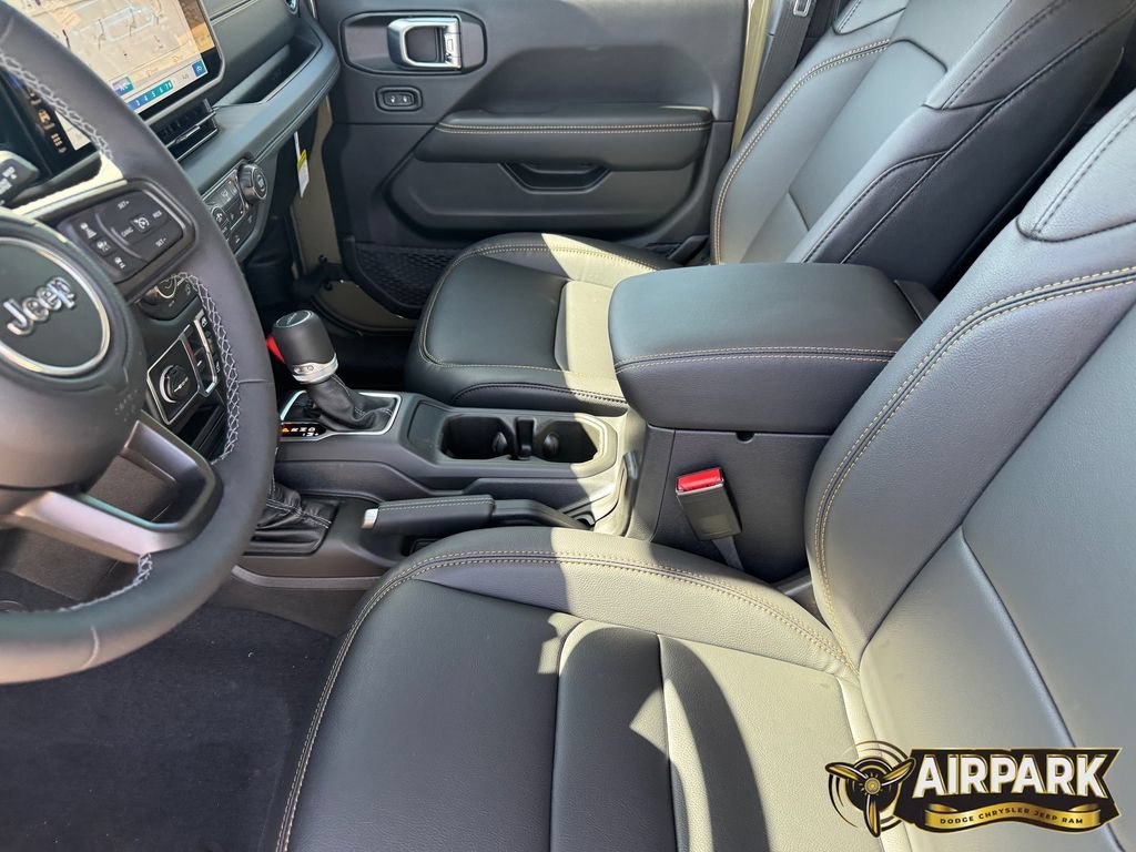 New 2026 Jeep Gladiator Mojave AWD/4WD image 18