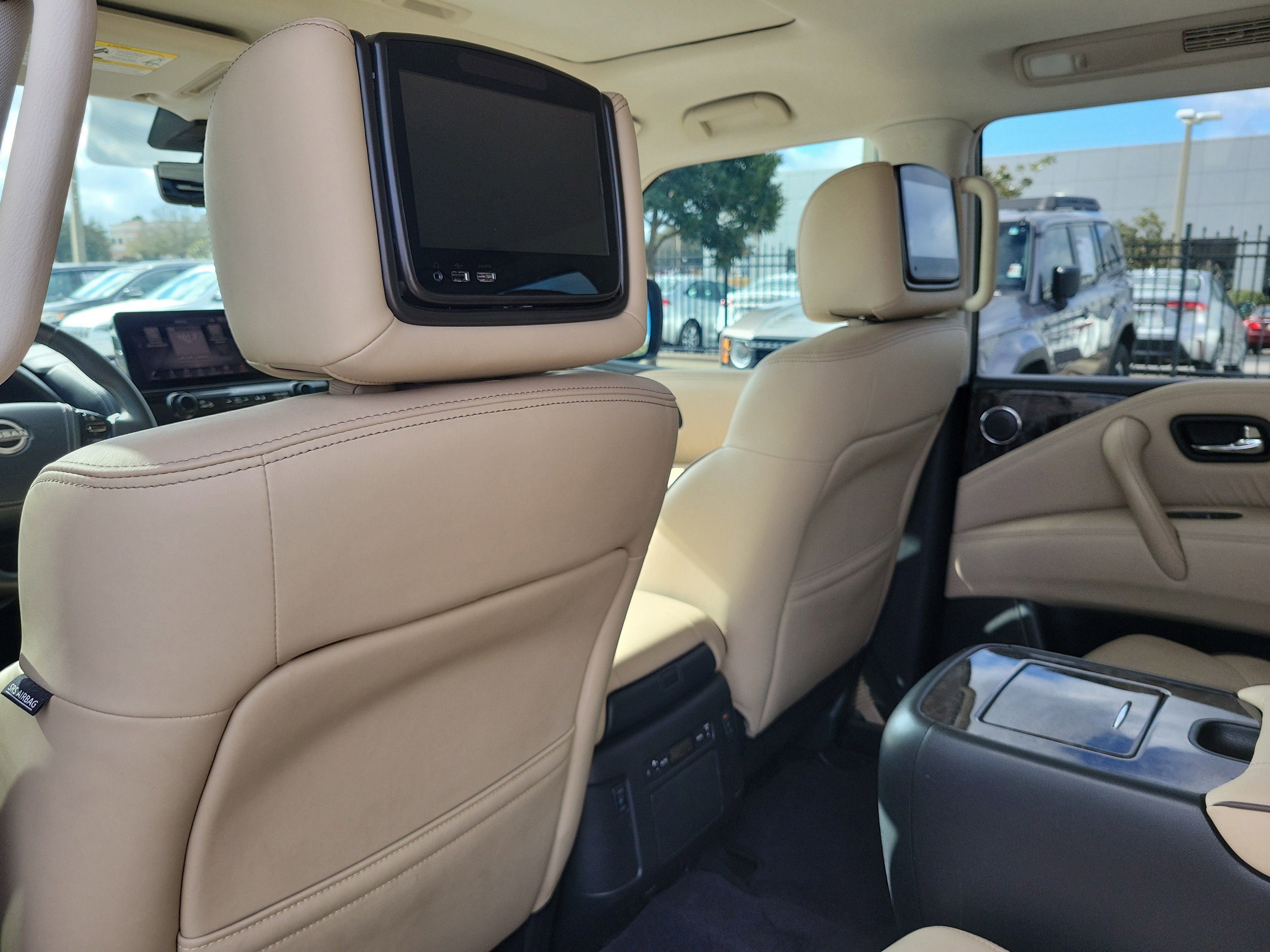 Used 2021 Nissan Armada Platinum w/ Captain's Chairs Package image 13