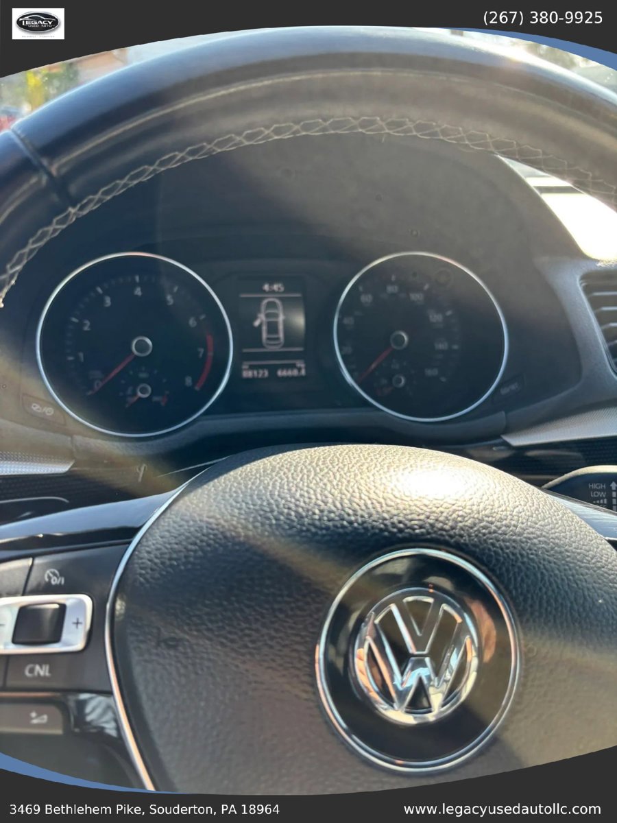 Used 2018 Volkswagen Passat GT FWD image 28