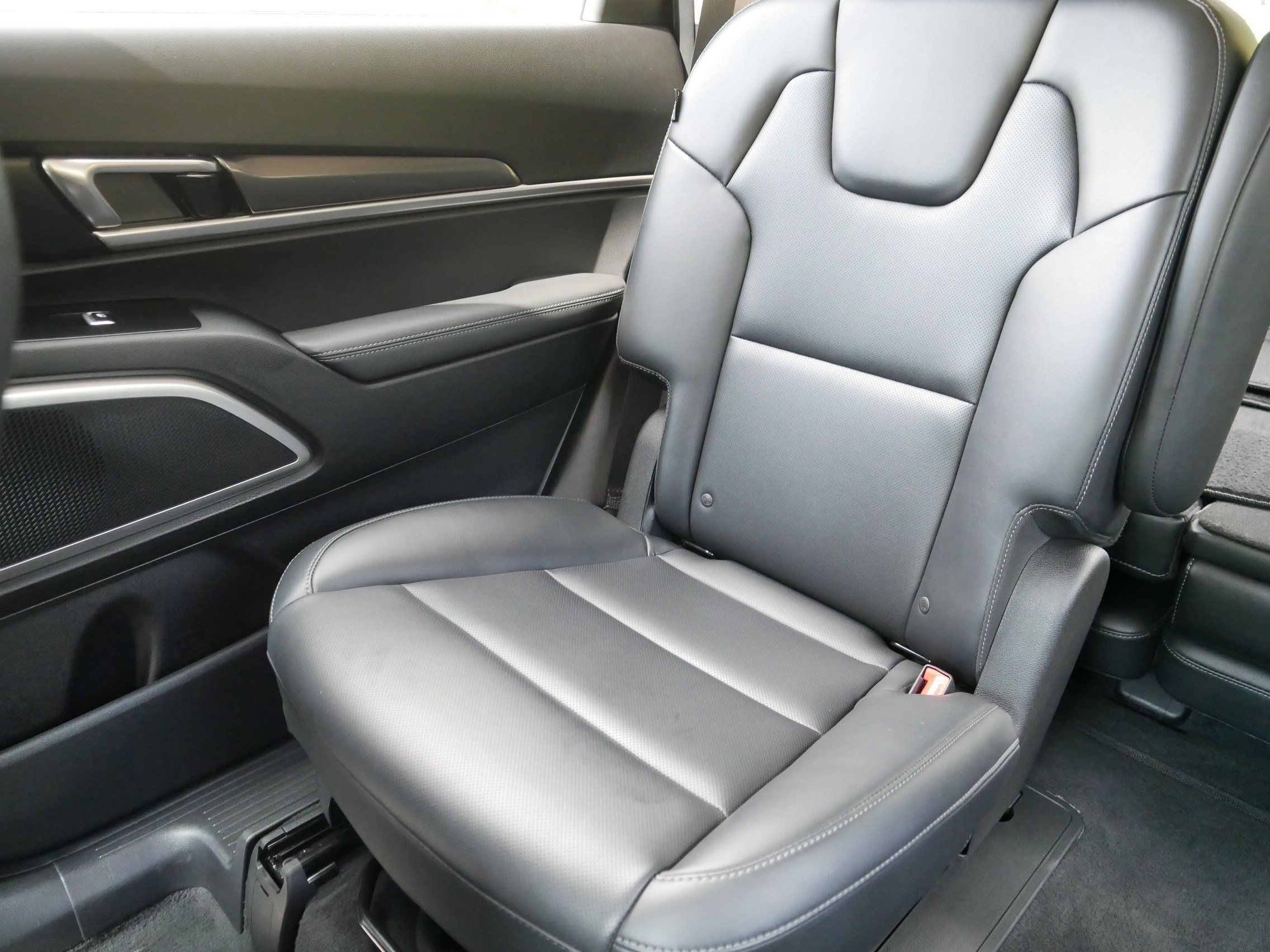 Certified 2024 Kia Telluride S w/ S Sunroof Package AWD/4WD image 12