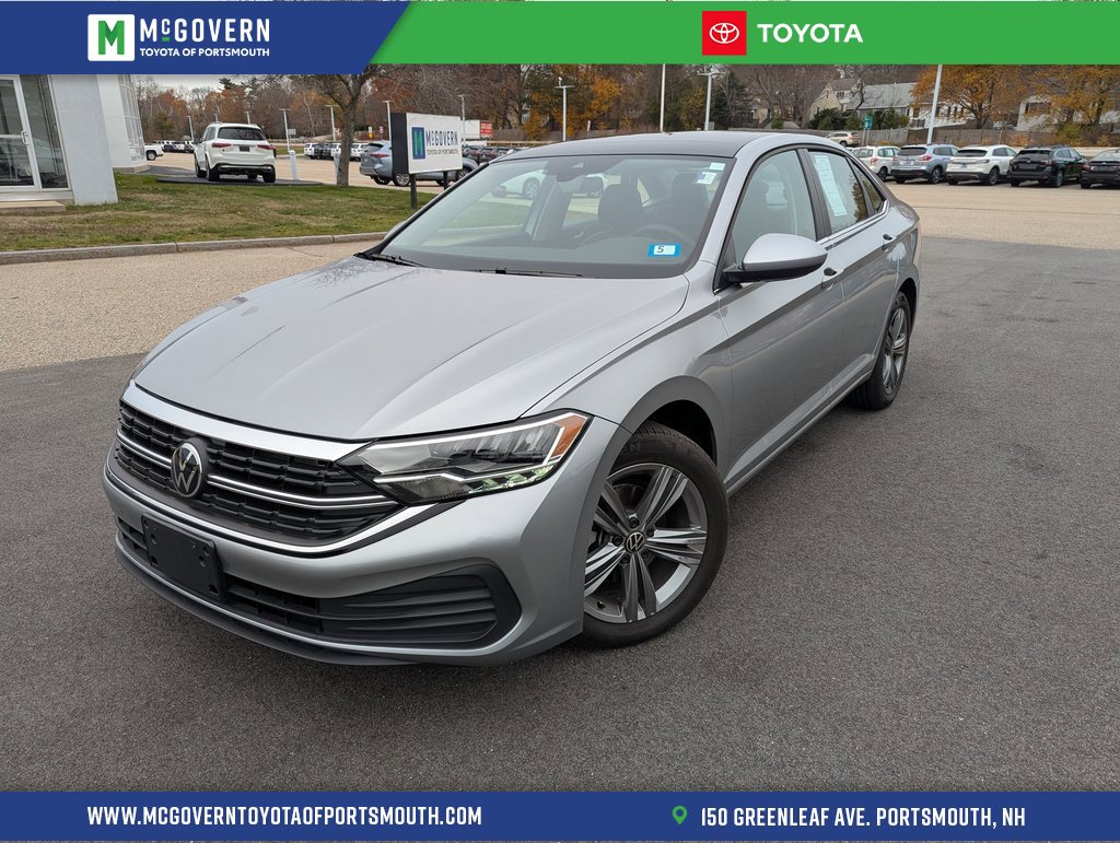 Used 2024 Volkswagen Jetta SE